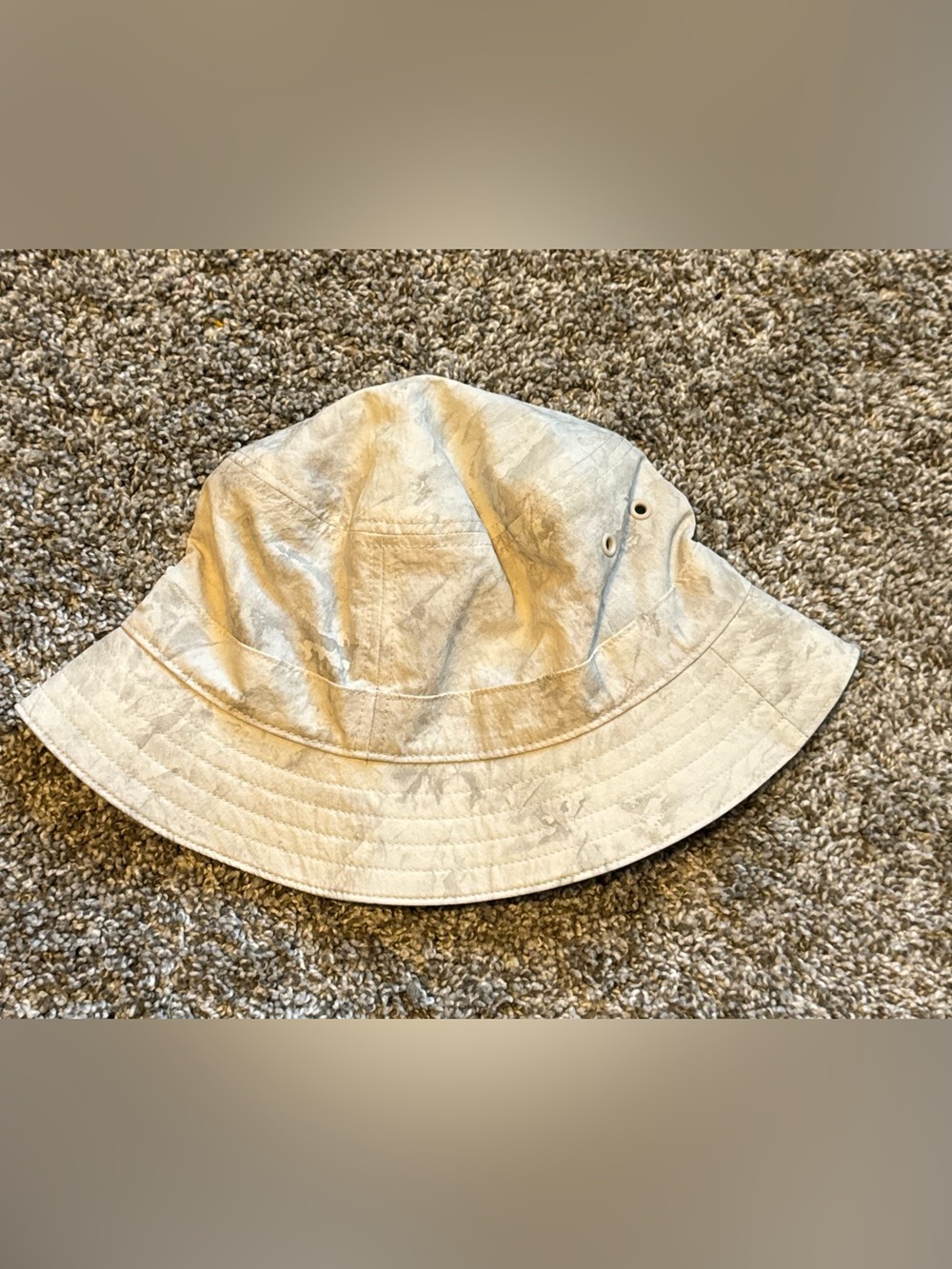 lululemon athletica Light Beige Bucket Hat